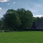 ホームステイ Dworek Na Rowni