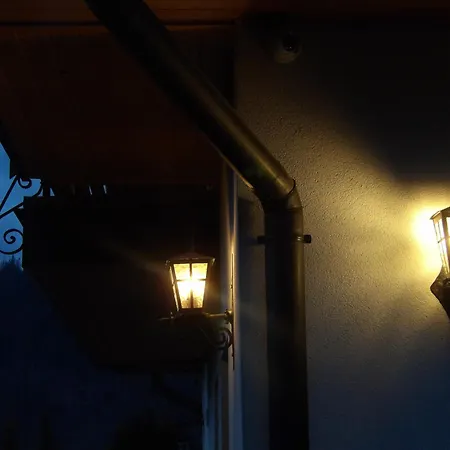 Dworek Na Rowni منزل للإقامة